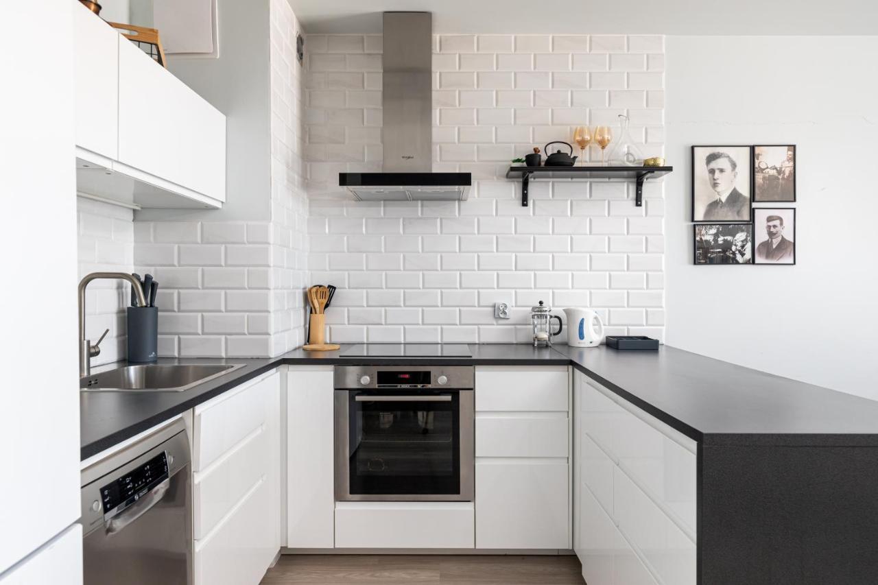 Owsiana 9 - Modern Designed Apartment With Balcony By Noclegi Renters Varşova Dış mekan fotoğraf